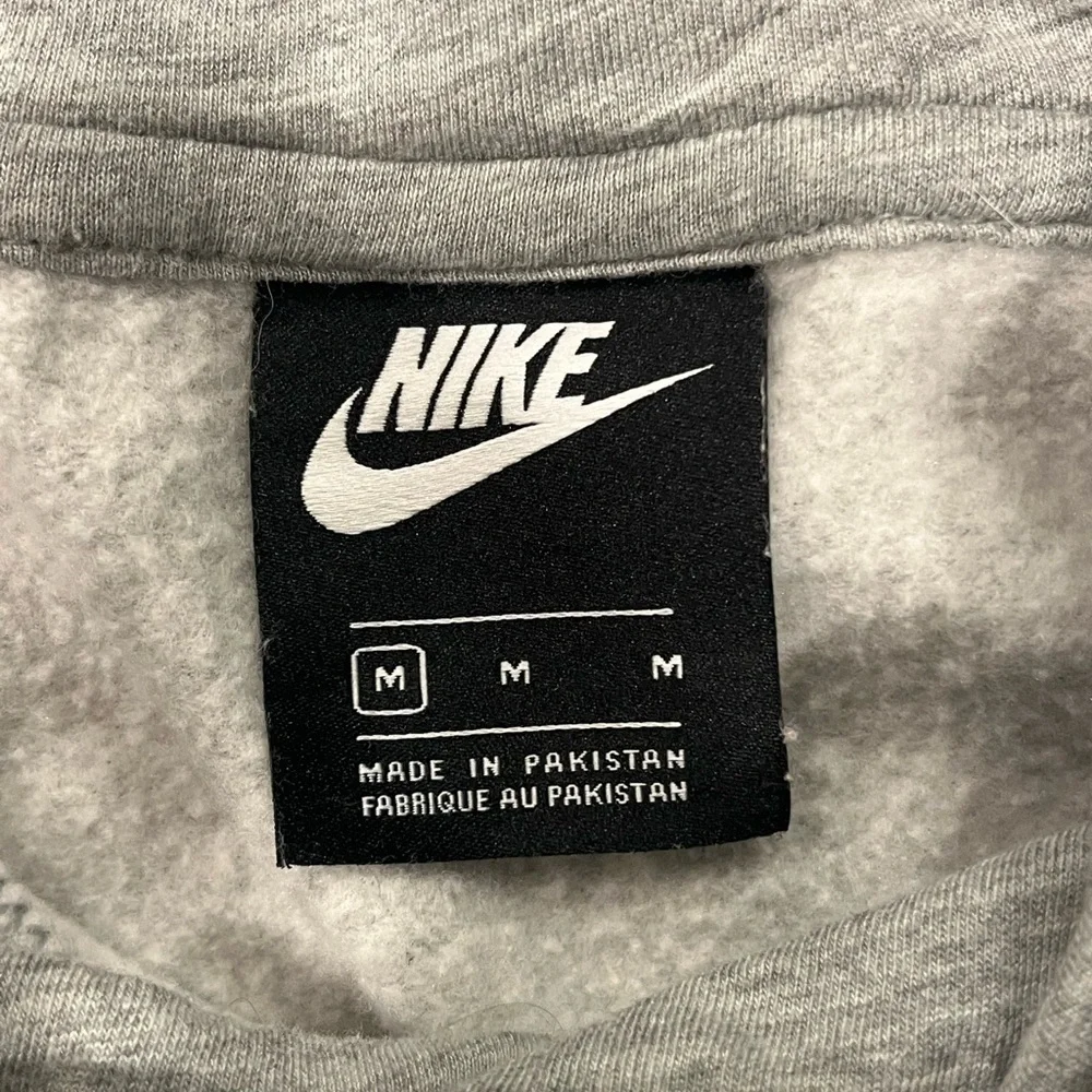 Nike Hoodie Medium - Picture 3 of 3